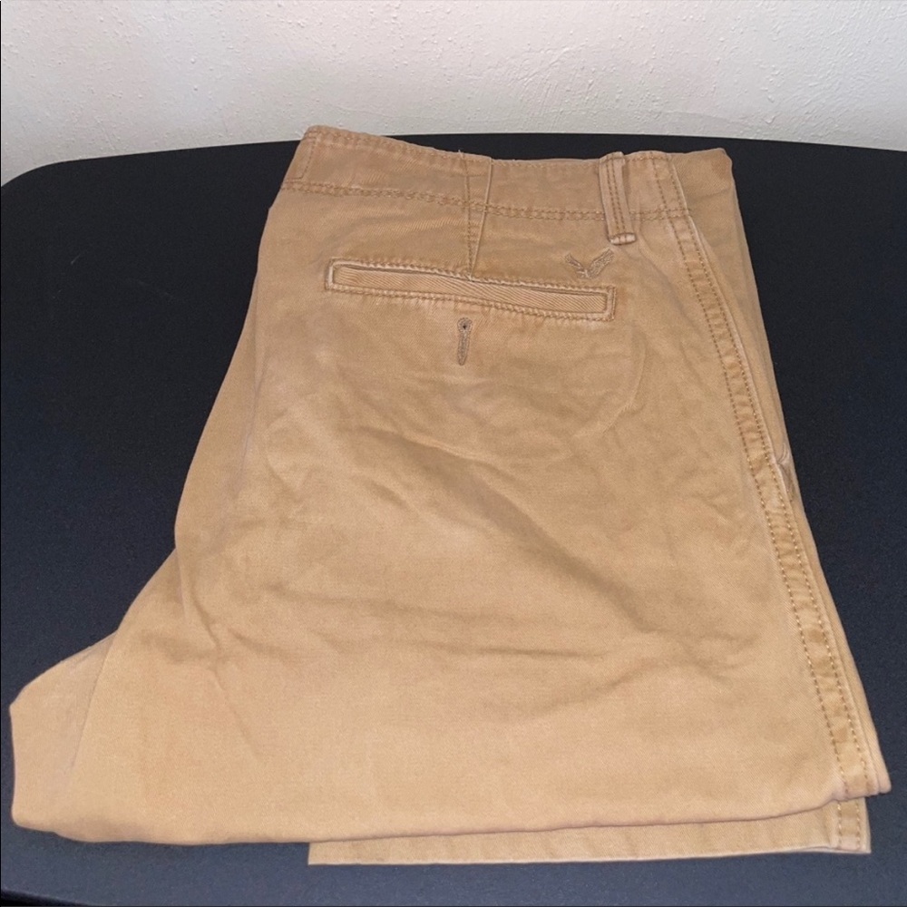 American eagle khaki pants